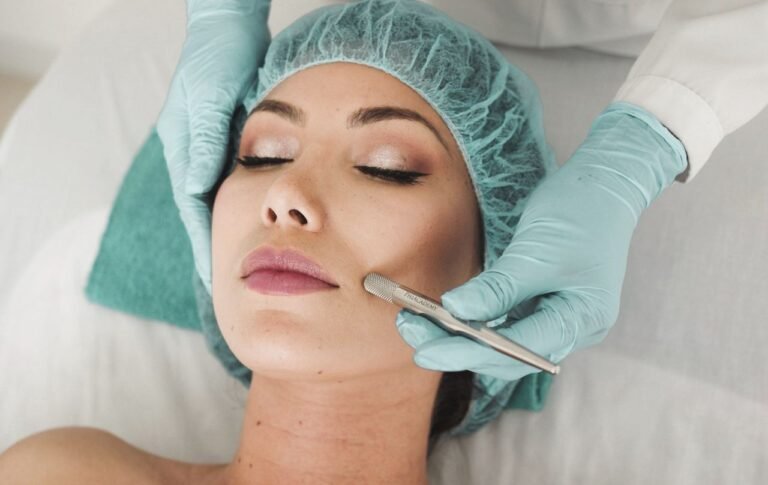 Dermaplaning Facial Benefits: Achieving Flawless Skin